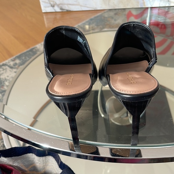 Black faux leather BCBG Generation heels - Picture 3 of 4